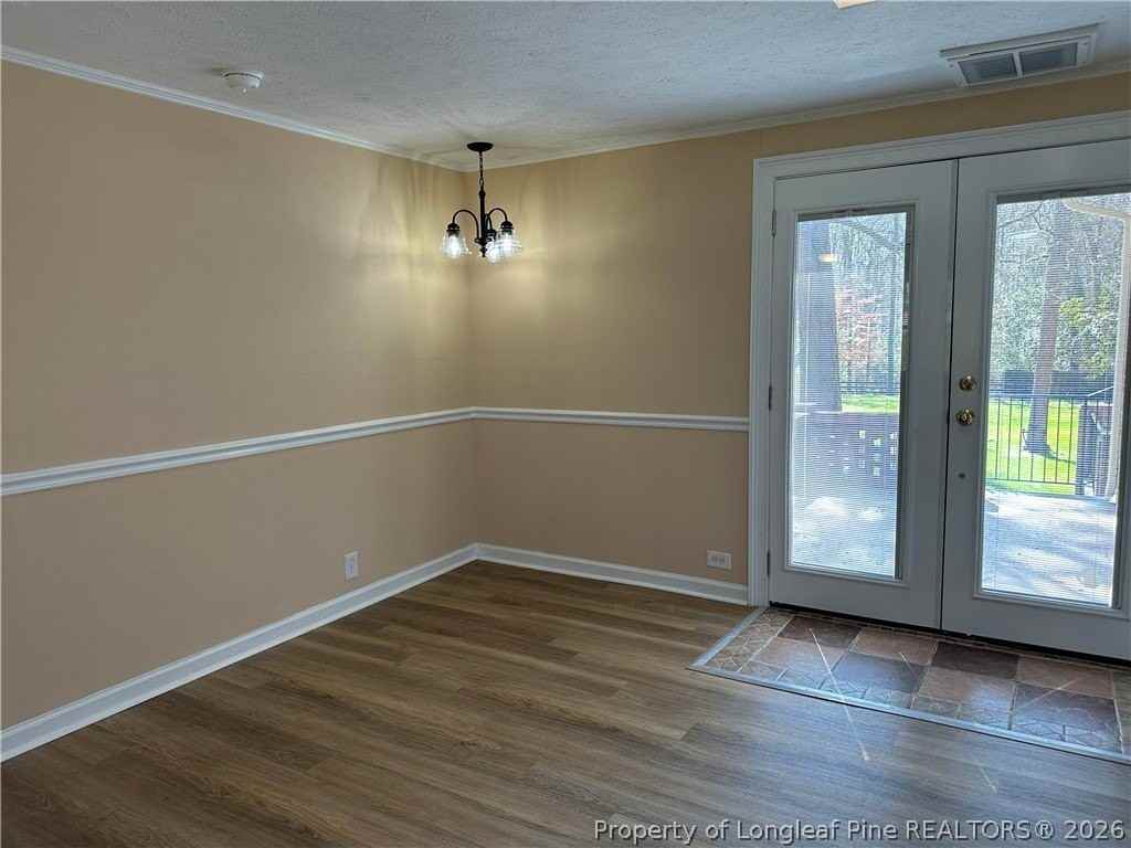 4026 Havelock St - Photo 6 of 38