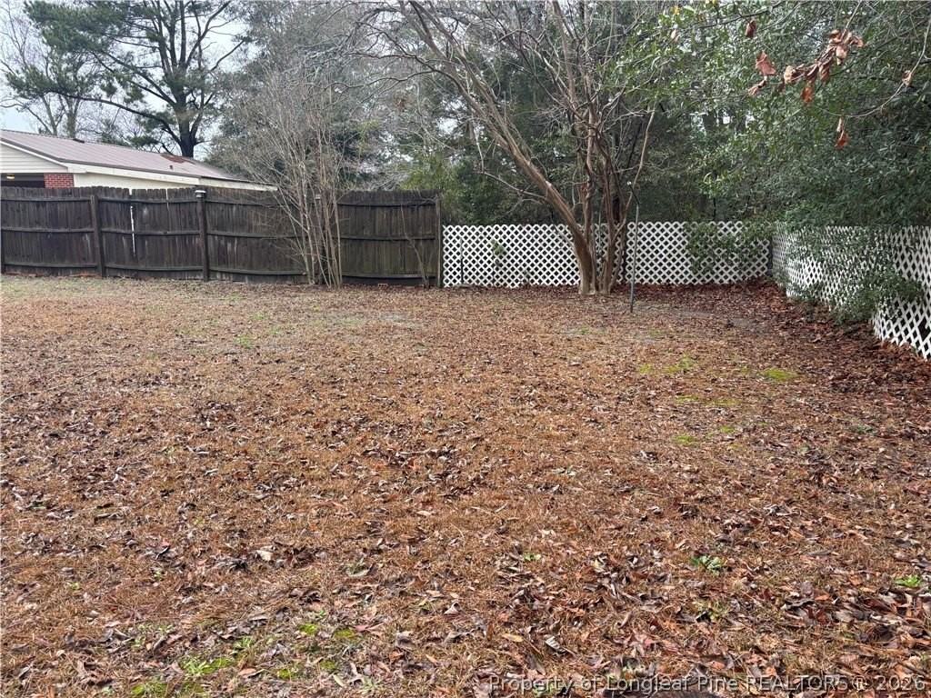 2153 Redstone Dr - Photo 5 of 15