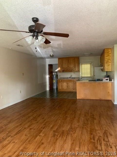 2411 Oak St Apt B - Photo 2 of 4