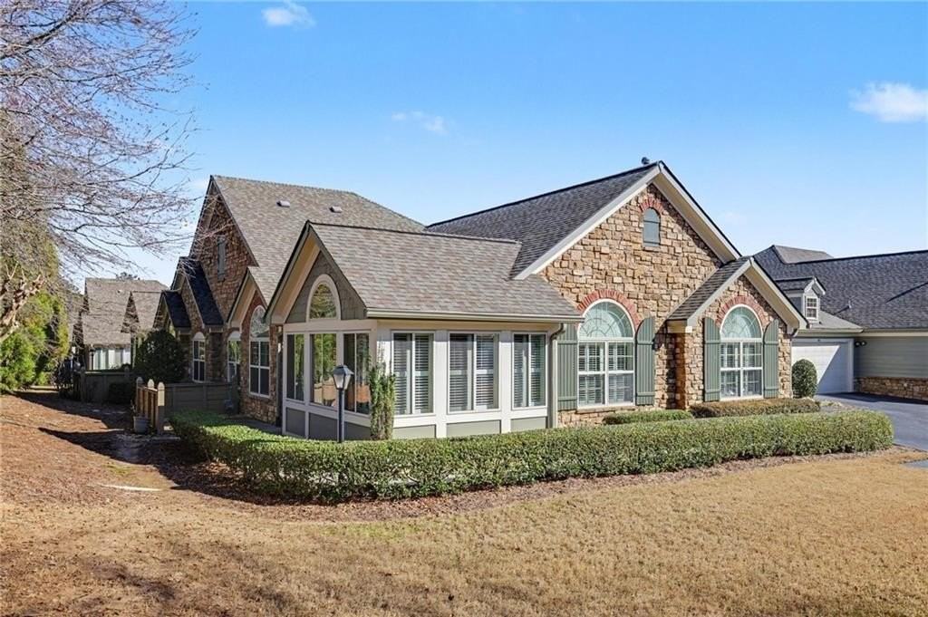 214 Highlands Ridge Pl Se Unit 3 - Photo 2 of 25