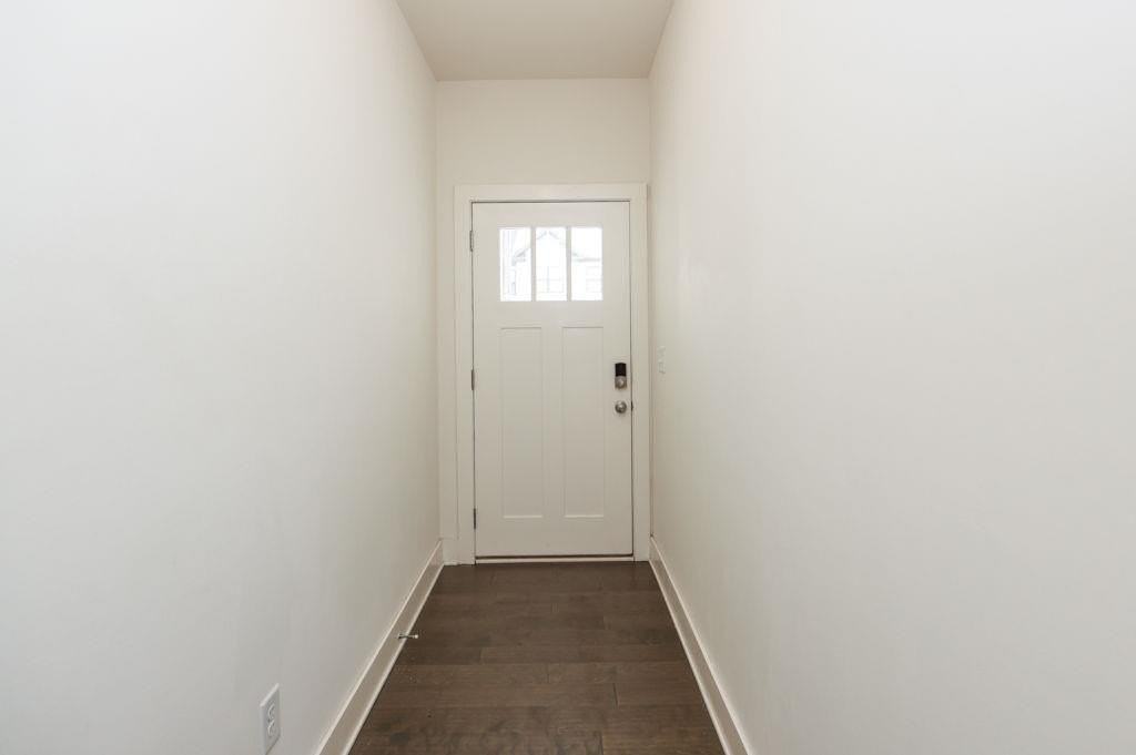 7 Steelwood Ct - Photo 2 of 31