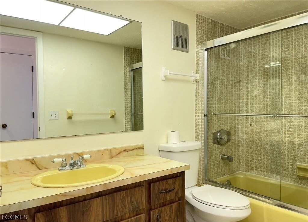 922 Se 26th Ter - Photo 7 of 9