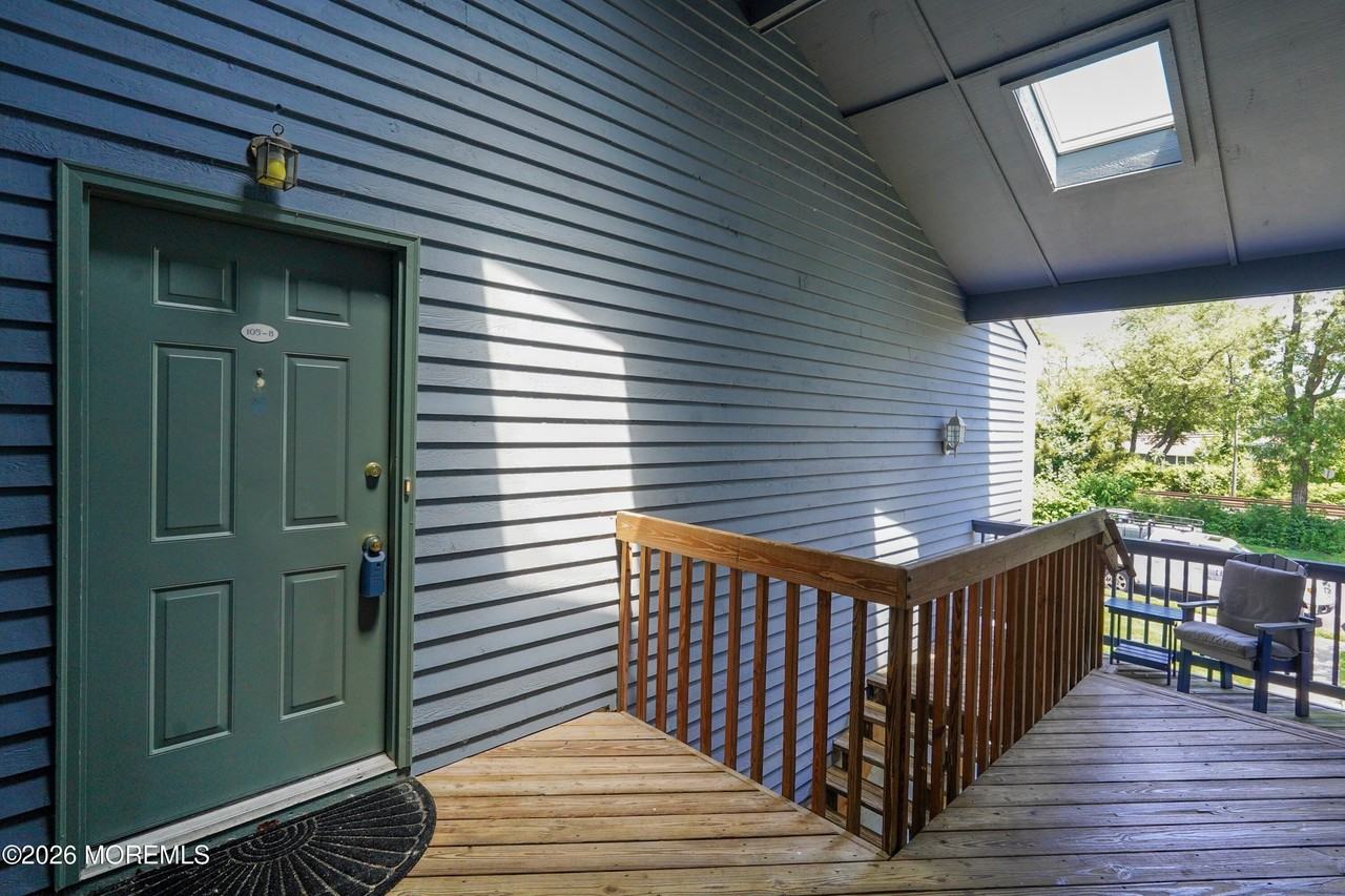 105 Mount Ln #8 - Photo 2 of 25