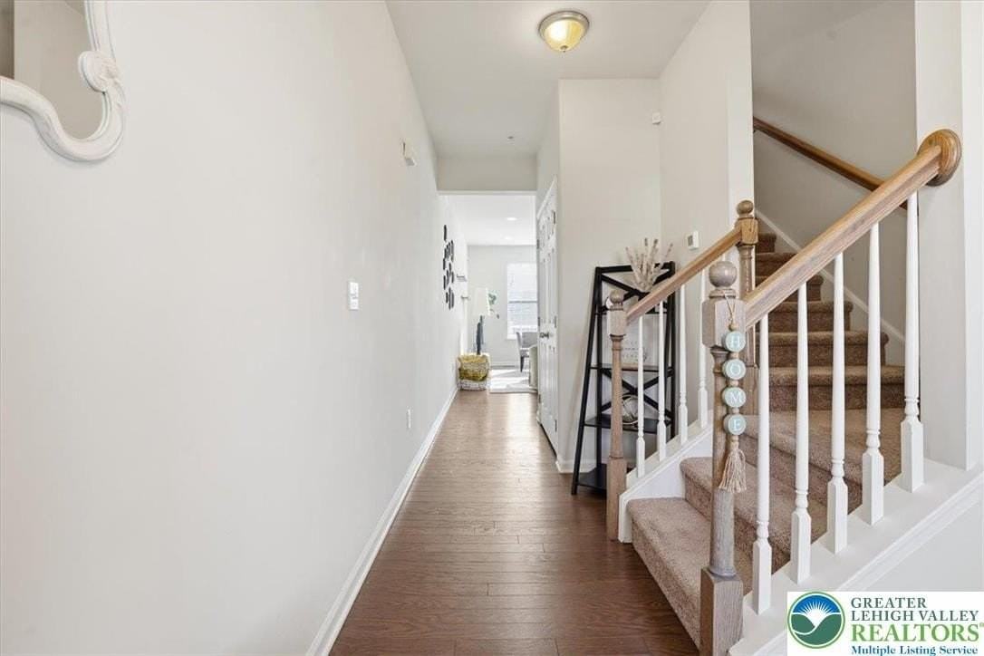 1457 Black Forest Dr - Photo 2 of 38