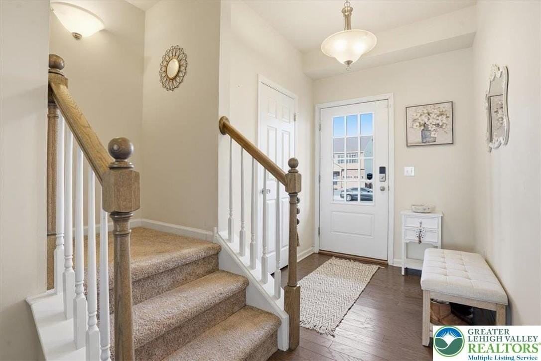 1457 Black Forest Dr - Photo 3 of 38