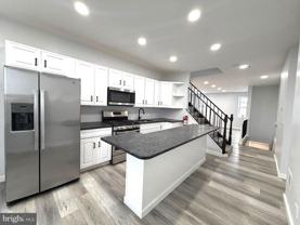 330 N 2nd St #B - Photo 1 of 1