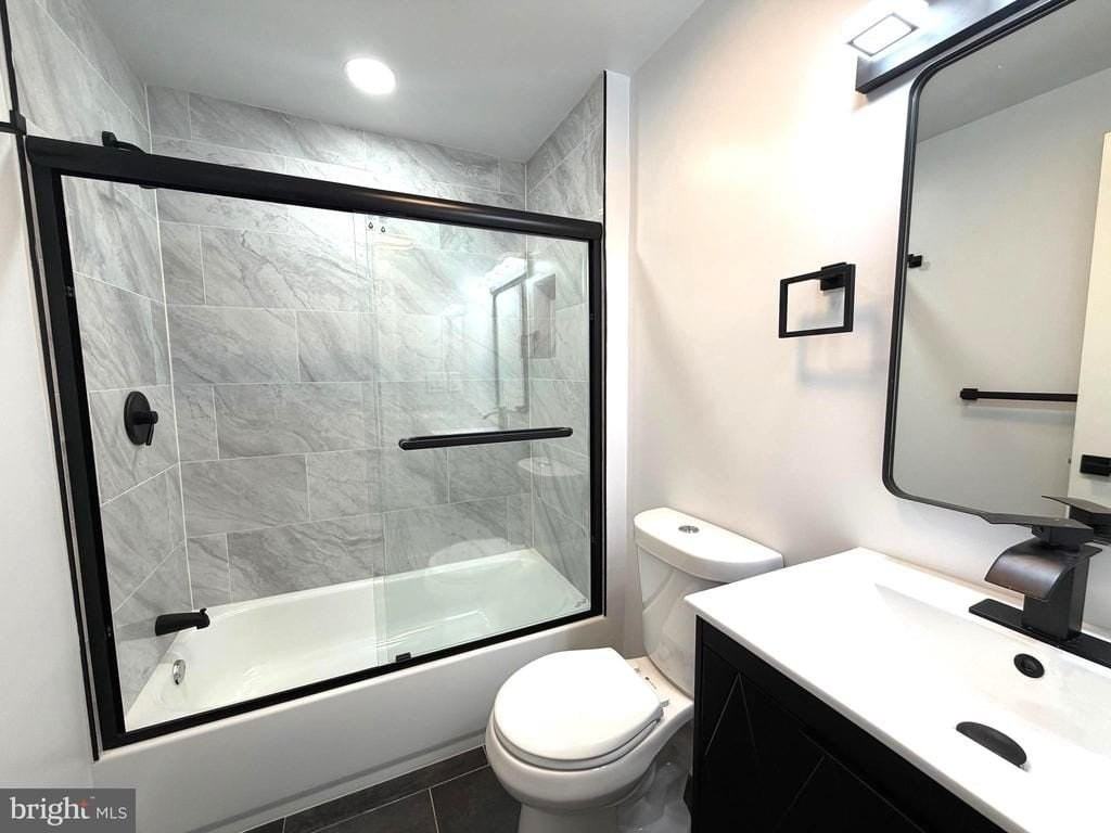 330 N 2nd St #B - Photo 5 of 17