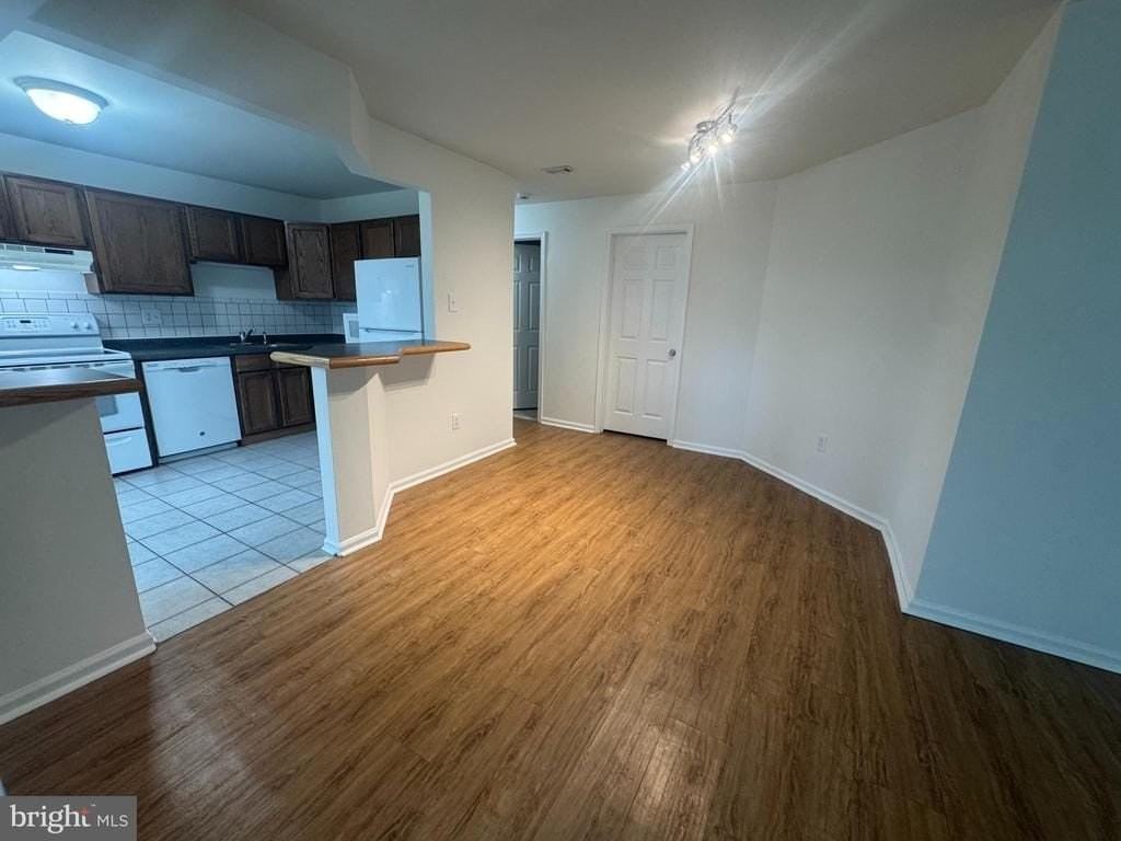 408 Beacon Hill Dr - Photo 6 of 18