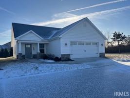 featured image of 735 W Hamilton Rd