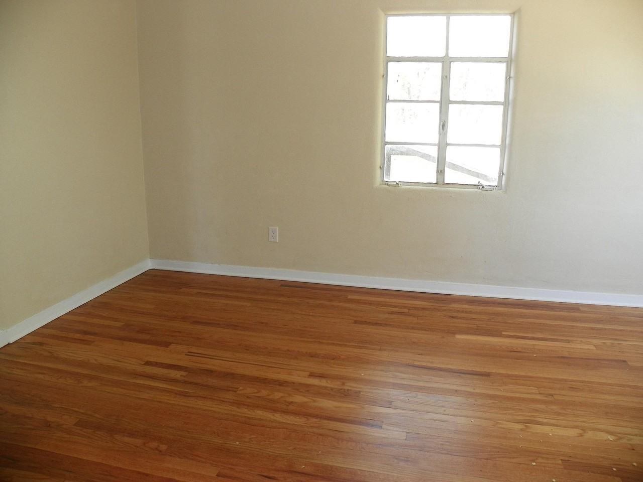 522 14th St Nw - Photo 3 of 6