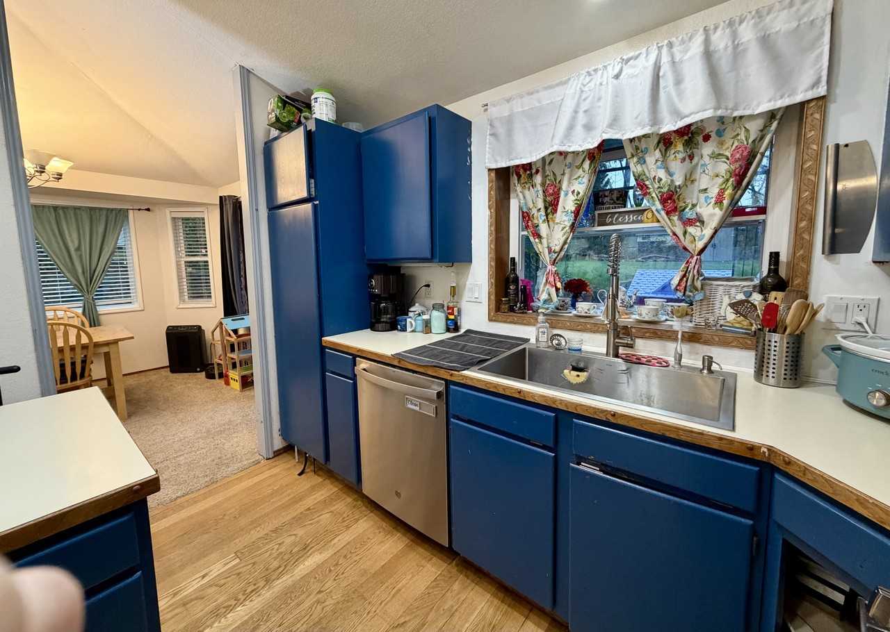 1030 Ne Coco Ct #1 - Photo 4 of 46