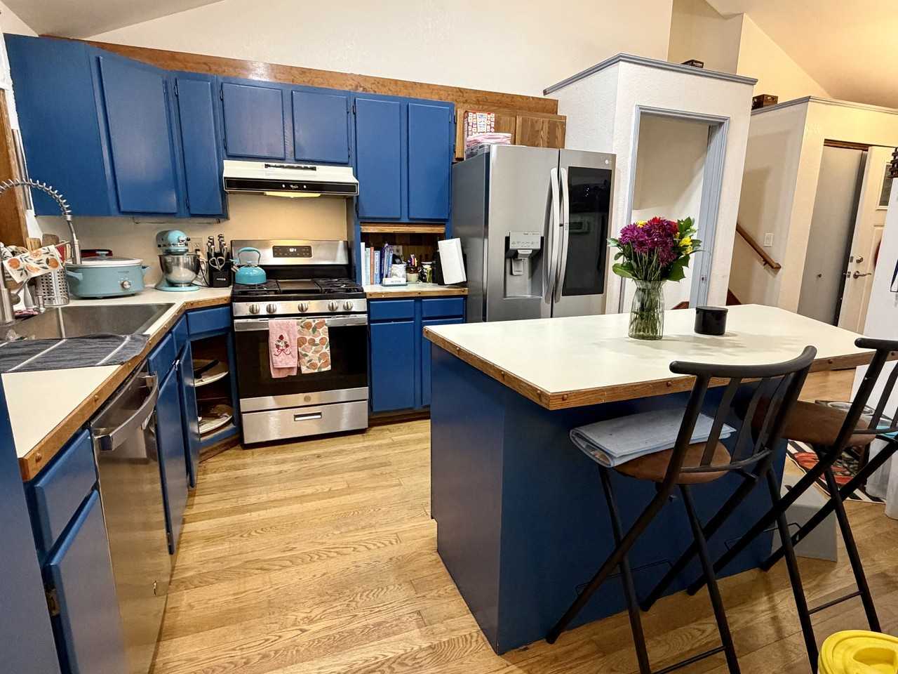 1030 Ne Coco Ct #1 - Photo 5 of 46