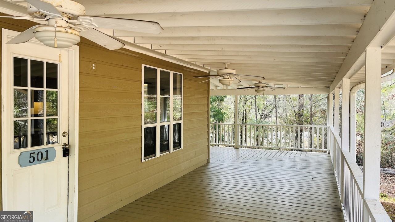 501 Hardy Rd - Photo 4 of 37