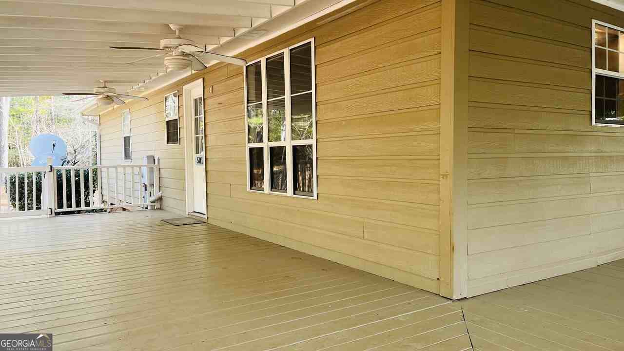 501 Hardy Rd - Photo 5 of 37