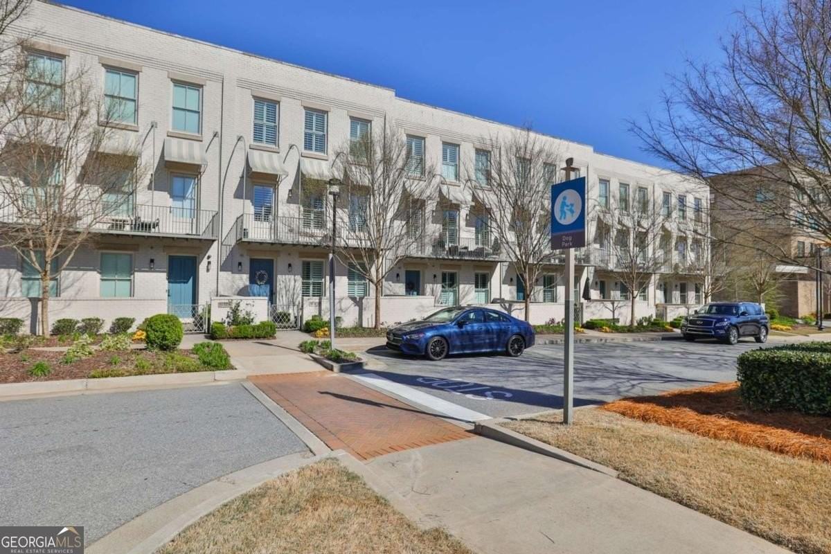 885 3rd St - Photo 2 of 32