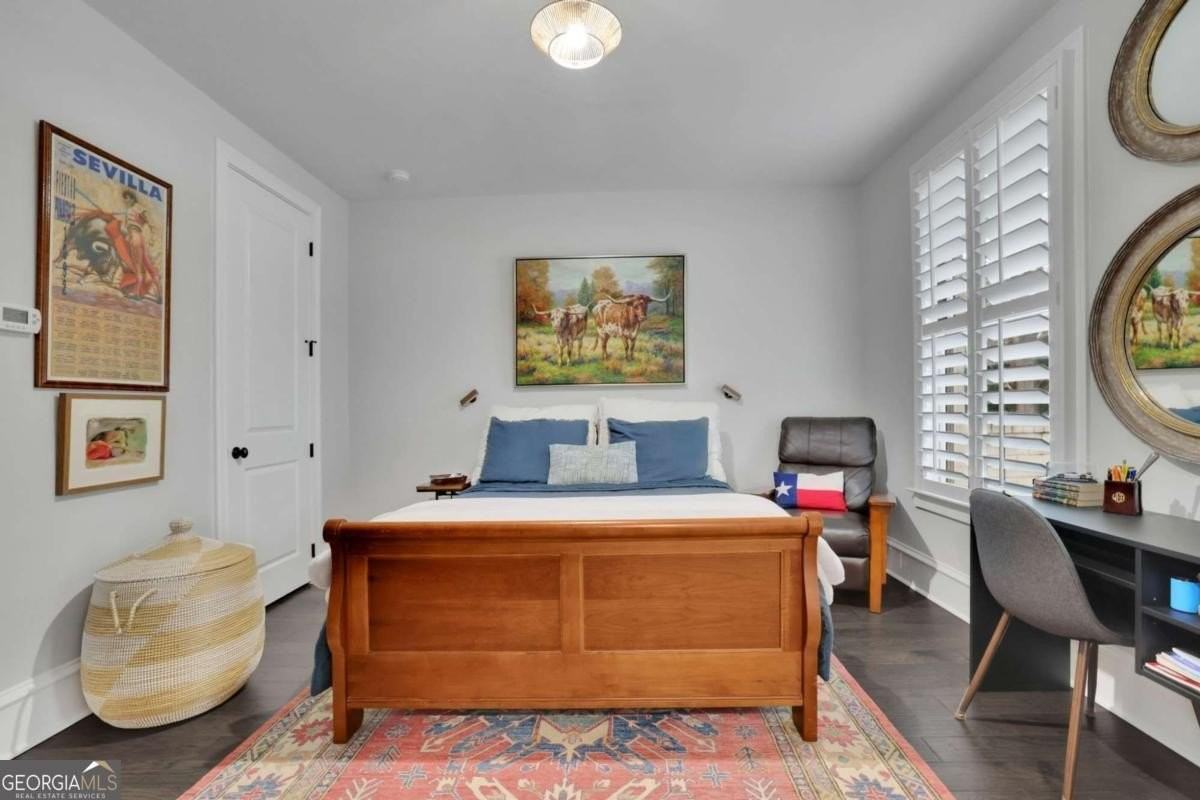 885 3rd St - Photo 6 of 32