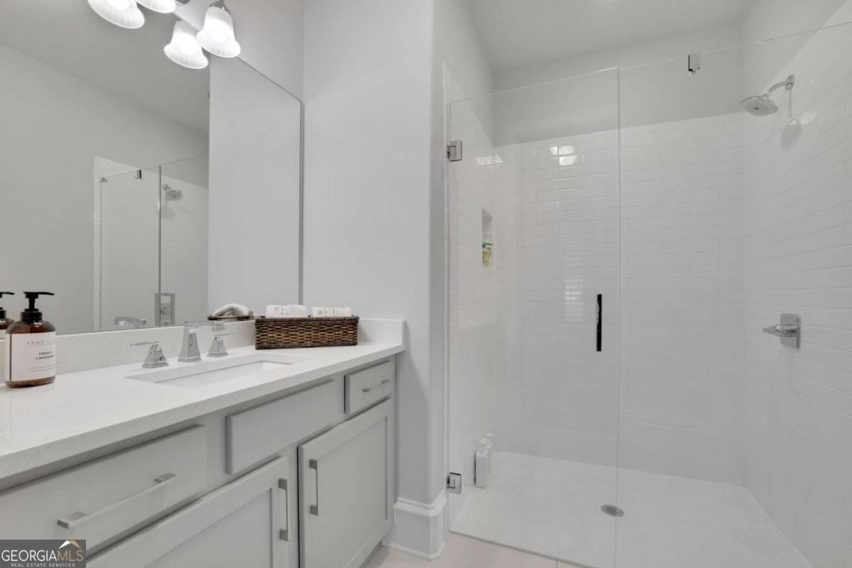 885 3rd St - Photo 7 of 32