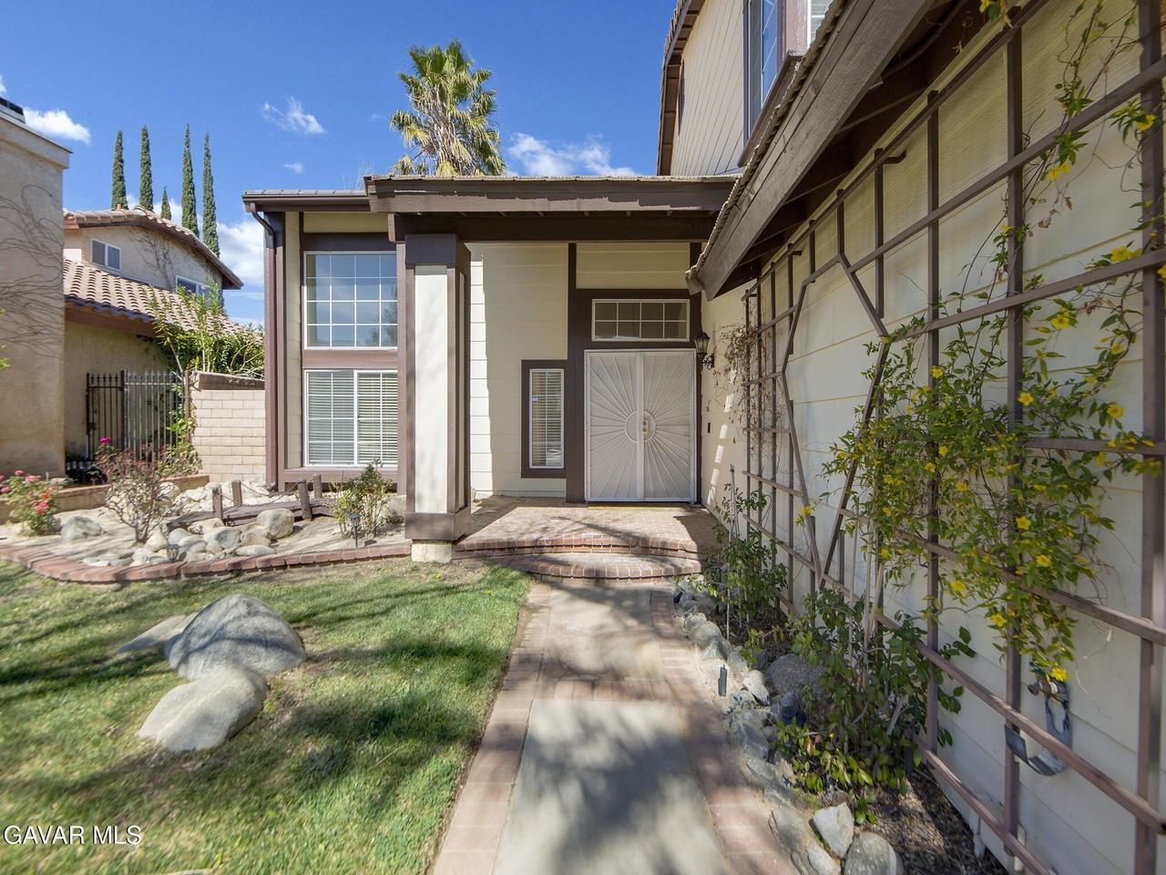 3201 Angeleno Pl - Photo 5 of 48