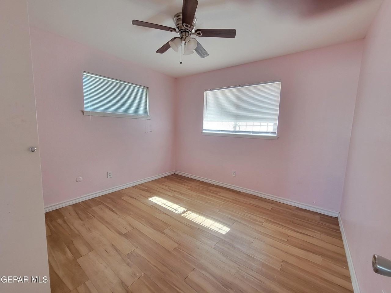 7213 Alto Rey Ave - Photo 3 of 22