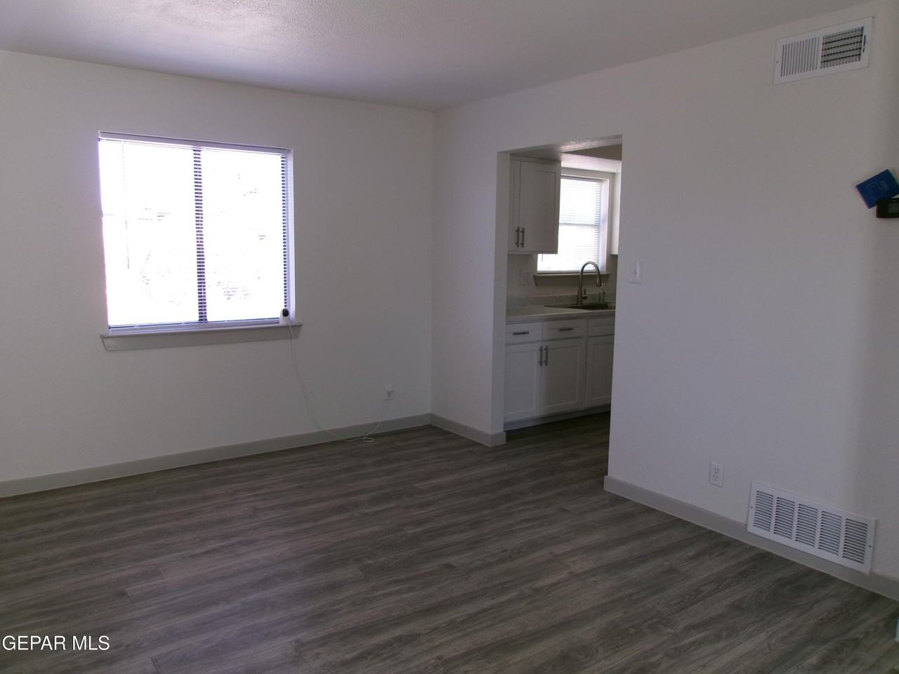 7013 Echo Cliffs Dr - Photo 5 of 24