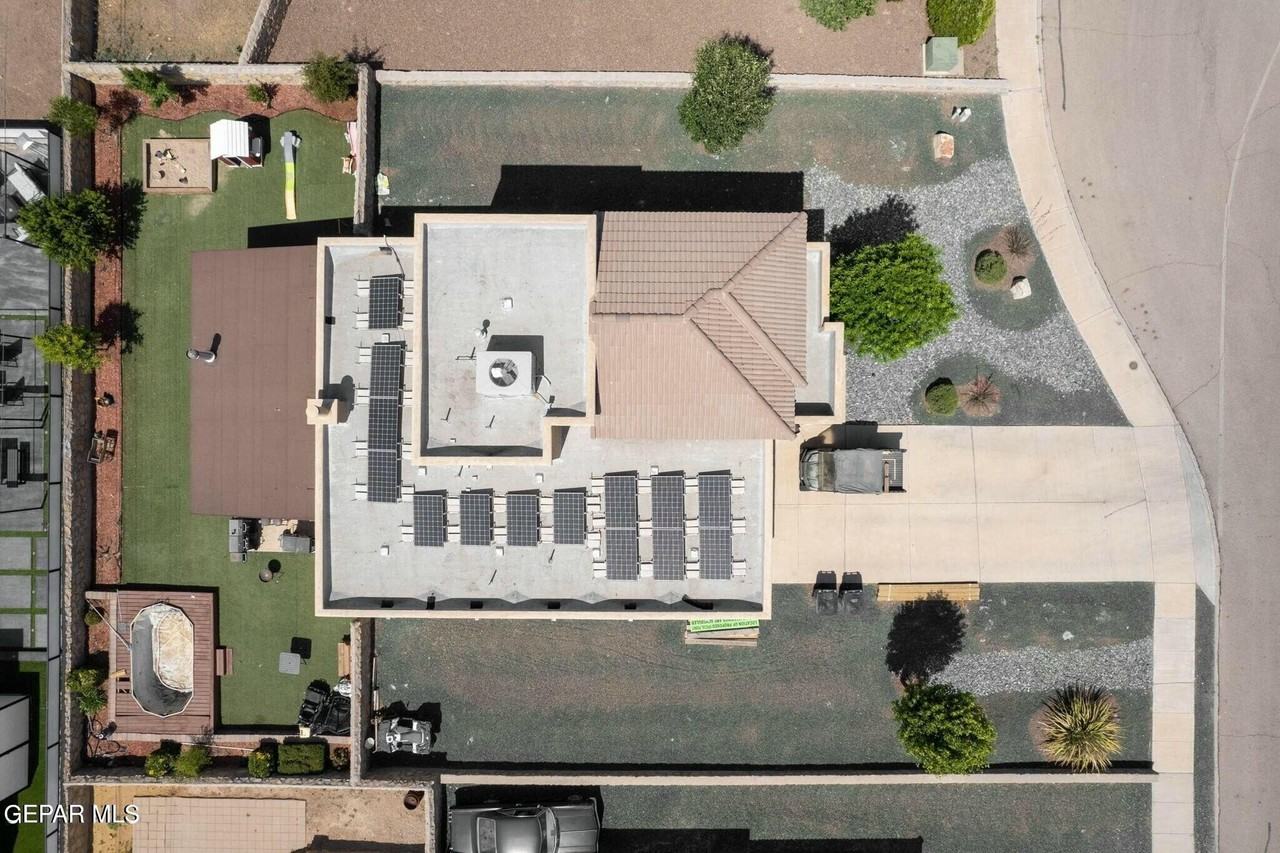 616 Valley Plum Ave - Photo 3 of 13