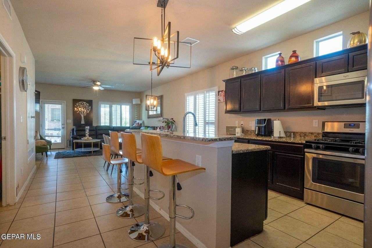 616 Valley Plum Ave - Photo 5 of 13