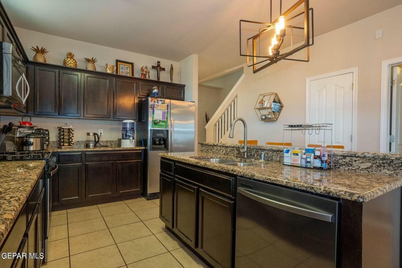 616 Valley Plum Ave - Photo 7 of 13