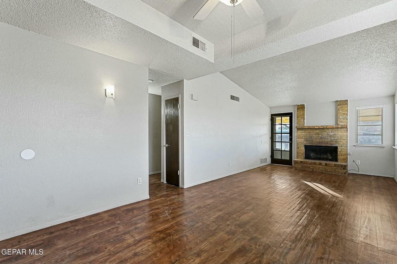 10153 Tapir Ct - Photo 7 of 21