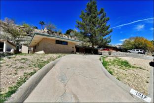 4217 Canterbury Dr - Photo 1 of 1