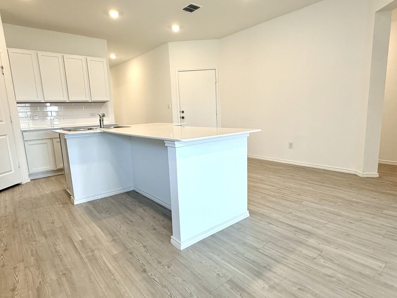 289 Sormonne Loop #1 - Photo 7 of 36