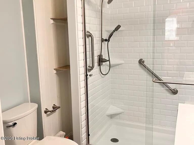 3724 Bashford Ave - Photo 4 of 12