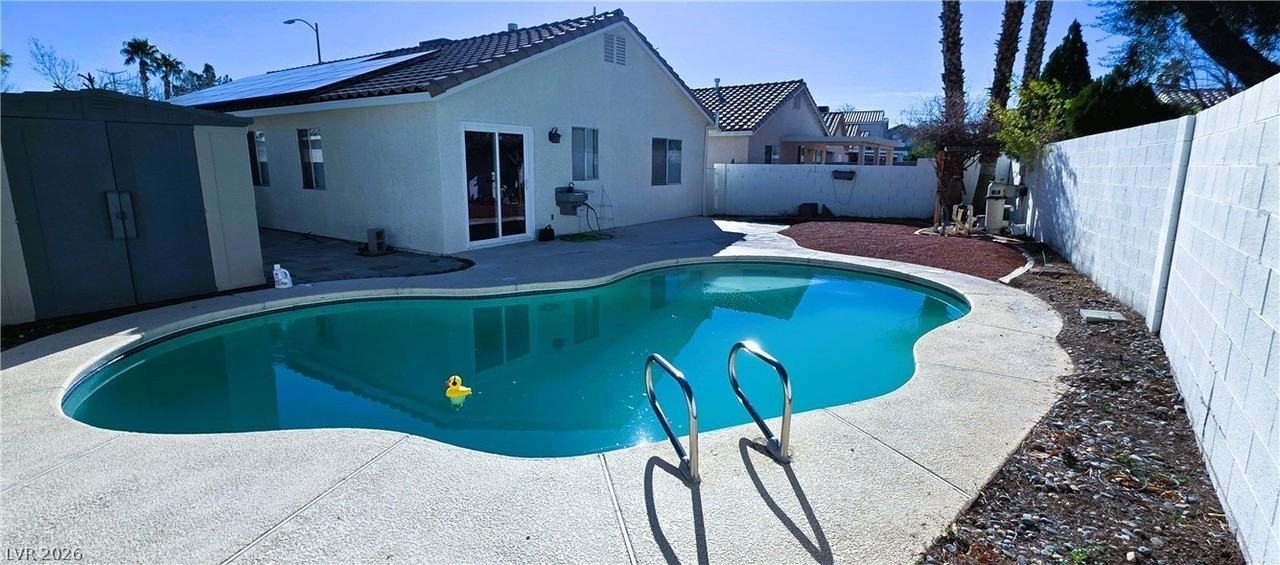 3729 Bronco Billy Ct - Photo 5 of 35