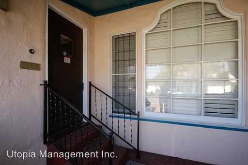 4831 Hart Dr - Photo 3 of 24