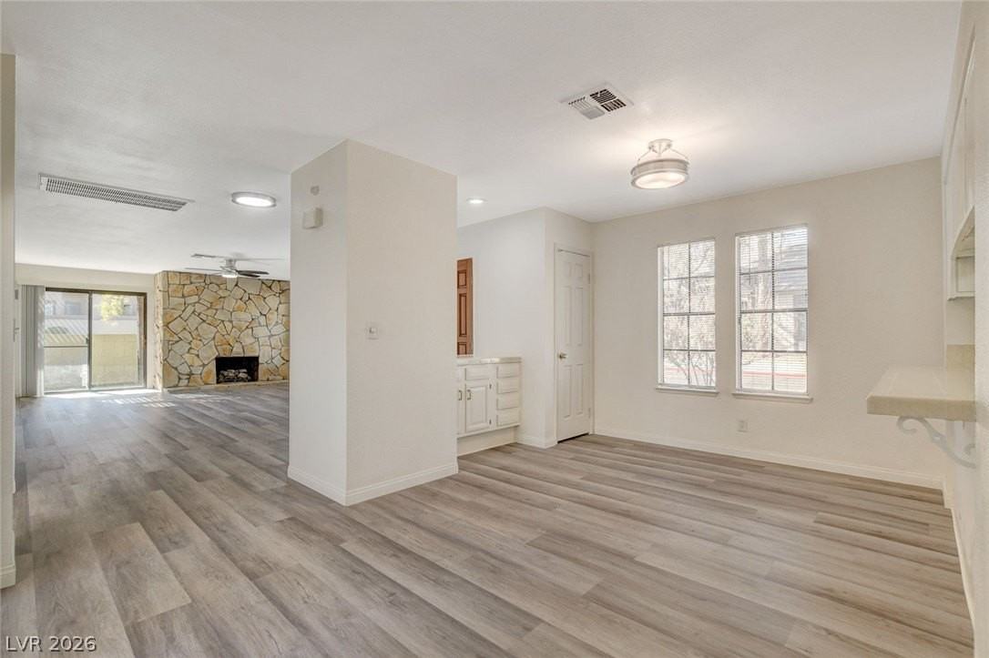 3996 Landsdown Pl - Photo 3 of 47