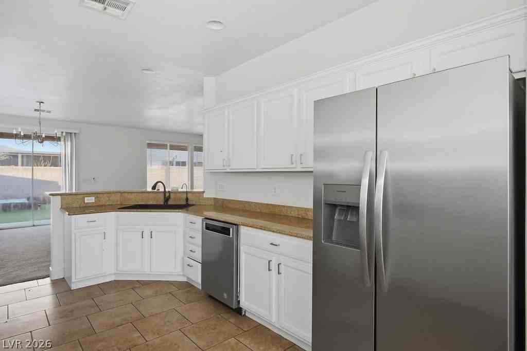 3934 Gaster Ave - Photo 5 of 29