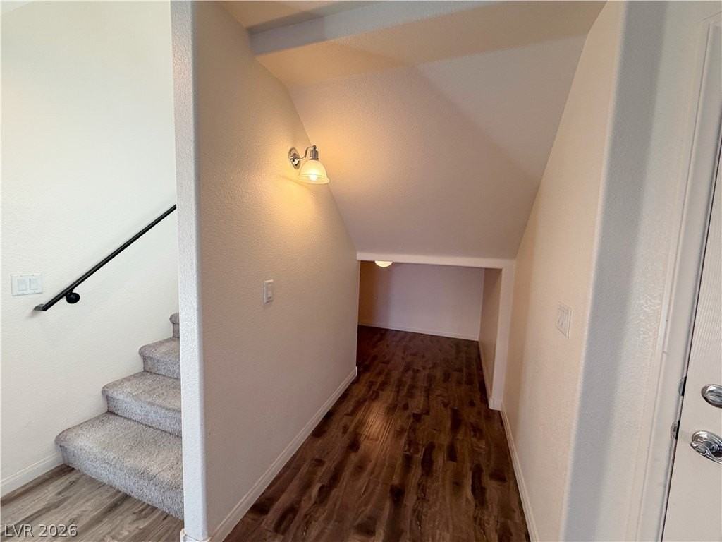 10008 Cape May St - Photo 6 of 40