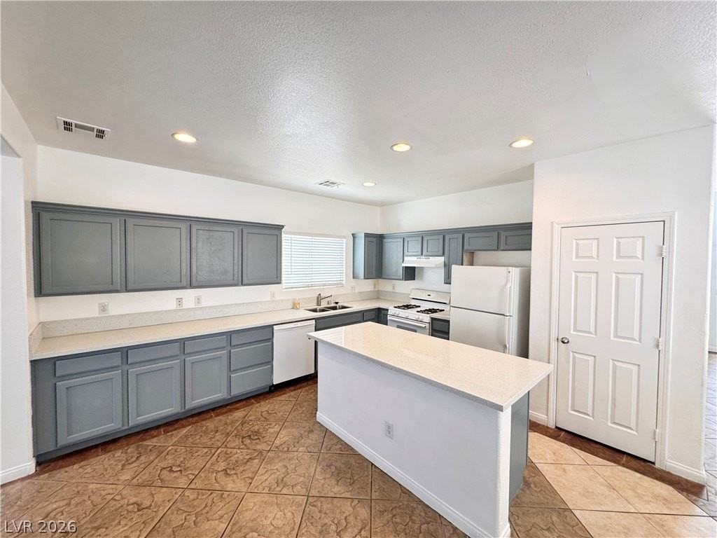 9332 Tango Moon Ct - Photo 7 of 45