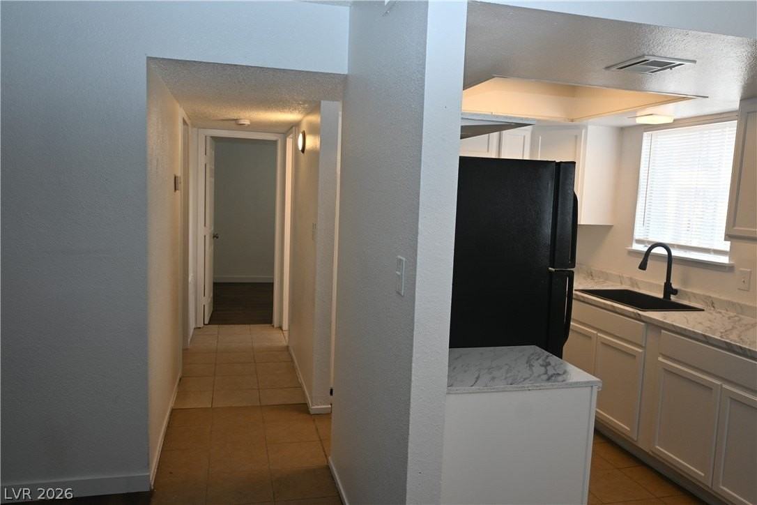 2301 Stewart Ave #B - Photo 5 of 20