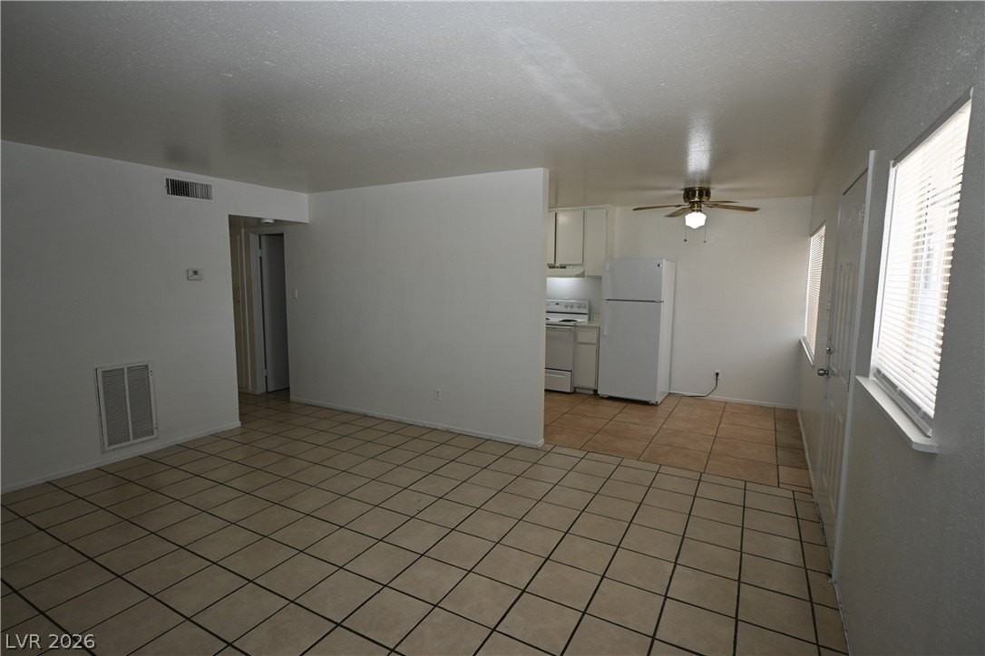 6428 Casada Way #C - Photo 5 of 23