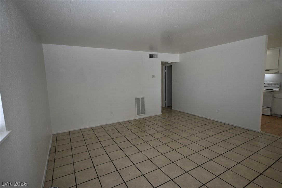 6428 Casada Way #C - Photo 6 of 23