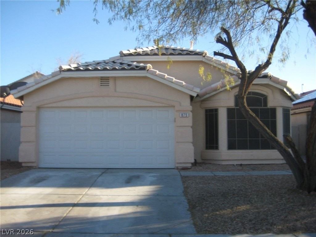 875 Hollandsworth Ave - Photo 2 of 19