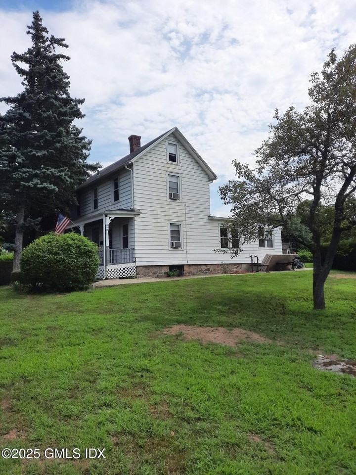 55 Valley Rd - Photo 2 of 21