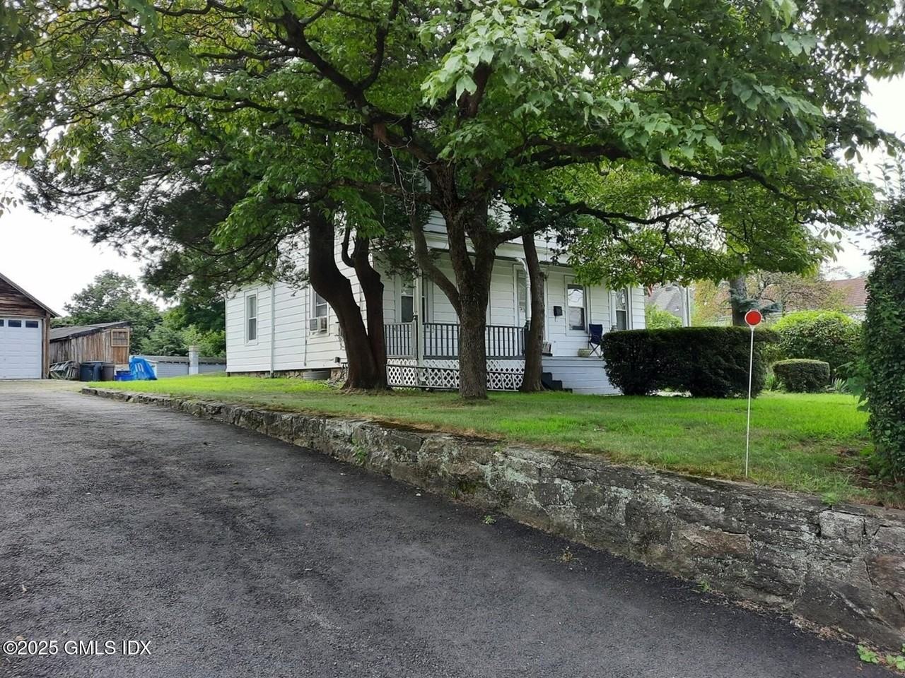 55 Valley Rd - Photo 3 of 21