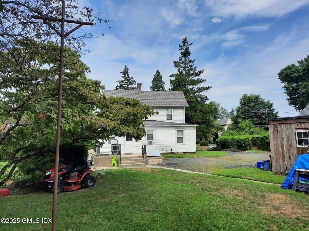 55 Valley Rd - Photo 4 of 21