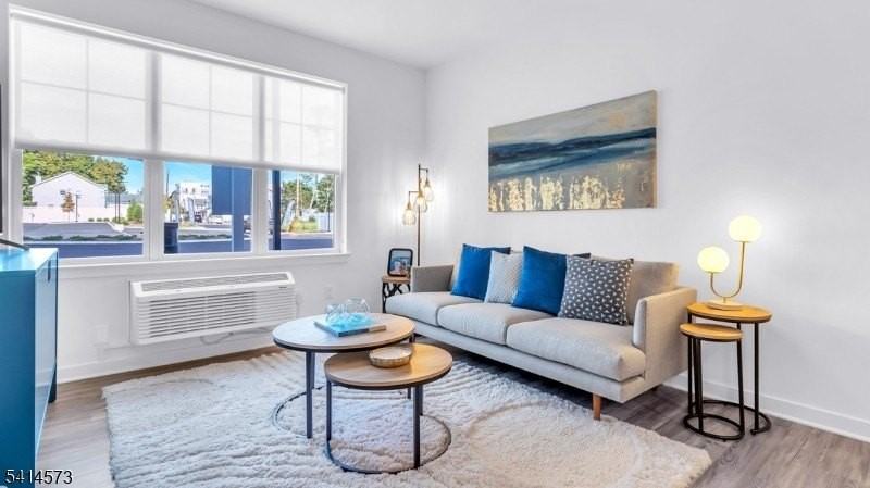 47 Kossuth St - Photo 2 of 14