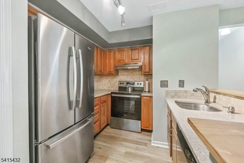 83 Mayfield Rd #83 - Photo 4 of 9