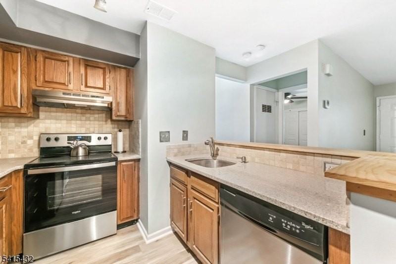 83 Mayfield Rd #83 - Photo 6 of 9