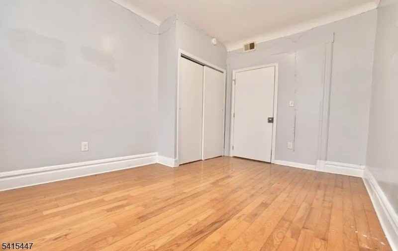 20 Stuyvesant Ave - Photo 4 of 15