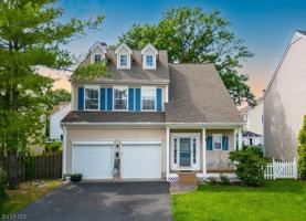 featured image of 10 Marco Polo Ct