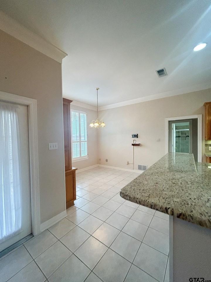 704 Shiloh Ridge St - Photo 6 of 30